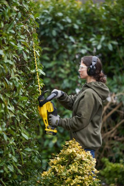 Кущоріз акумуляторний STANLEY FATMAX SFMCHT855M1