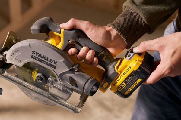Набір акумуляторних інструментів STANLEY FATMAX SFMCK469M2