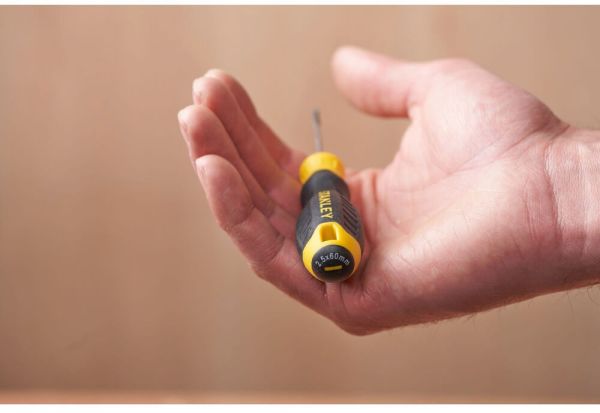 Викрутка Cushion Grip довжиною 60 мм з паралельним жалом під шліц SL 2.5 STANLEY STHT16151-0