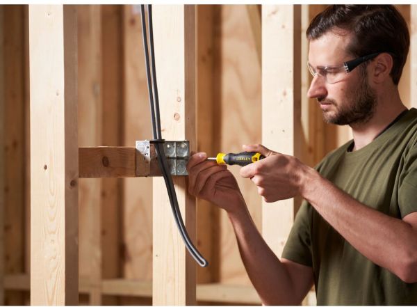 Викрутка Cushion Grip під шліц Pz2 з довжиною жала 100 мм STANLEY STHT16163-0