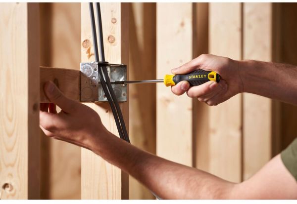 Викрутка Cushion Grip під шліц Pz2 з довжиною жала 100 мм STANLEY STHT16163-0