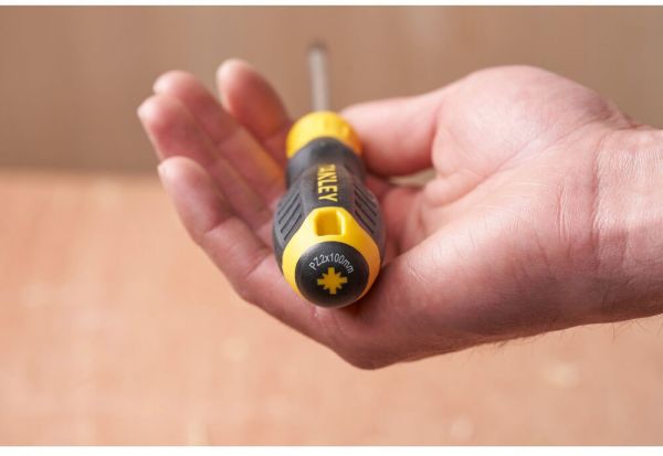 Викрутка Cushion Grip під шліц Pz2 з довжиною жала 100 мм STANLEY STHT16163-0