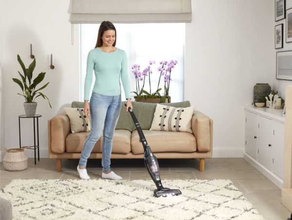 Пилосос акумуляторний (електровіник) BLACK+DECKER SVB620JW