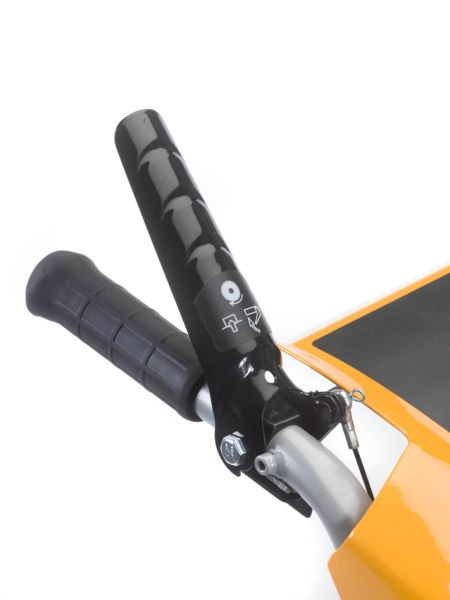 Підмітальна машина бензинова самохідна STIGA SWS600GE