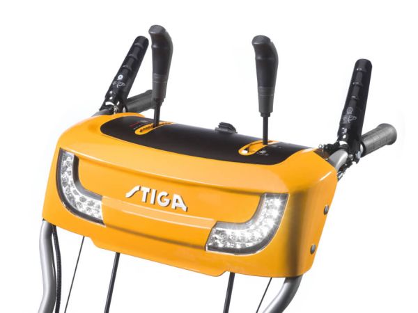 Підмітальна машина бензинова самохідна STIGA SWS800GE