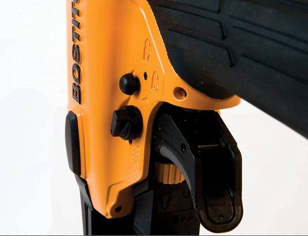 Пістолет скобозабивний пневматичний BOSTITCH SX1838-E