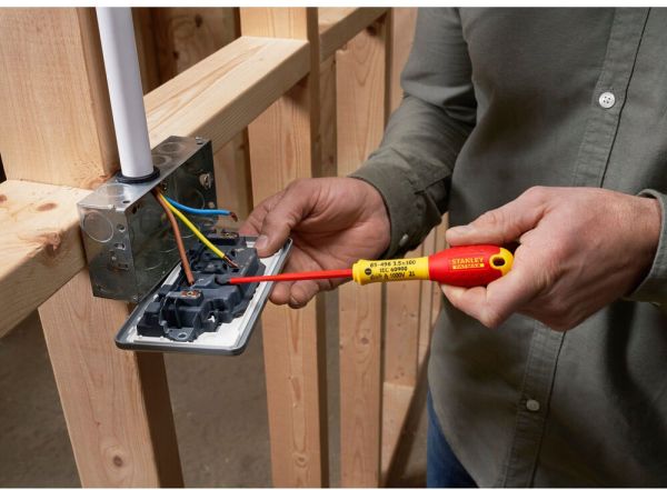 Набір з п’яти ізольованих викруток для електриків FatMax VDE 1000V STANLEY XTHT0-62692