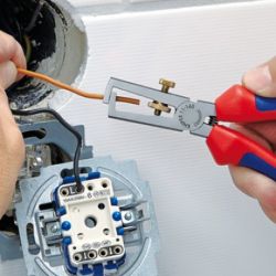 Інструмент для видалення ізоляції KNIPEX 11 02 160