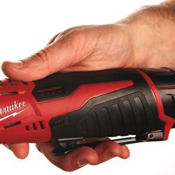 Гайкокрут кутовий акумуляторний 1/4" MILWAUKEE, M12 IR-201B, 40Нм (+ заряд.пристрій, 1 акум.Х 2Аг, сумка для інструментів)