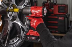 Гайкокрут високомоментний MILWAUKEE 1/2" (1898 Нм) M18 FUEL ONEFHIWF12-502X ONE-KEY