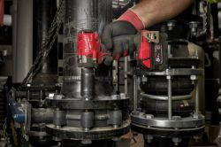 Гайкокрут акумуляторний 1/2" MILWAUKEE, M18 FIW2F12-502X, 339Нм (+зар.пристрій, 2акум.Х 5Аг,HD кейс)