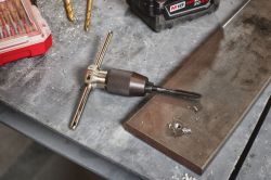 Набір мітчиків та плашок метрично М3-М7 17 предметів MILWAUKEE