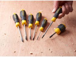 Викрутка Cushion Grip довжиною 100 мм під шліц TORX TT20 STANLEY STHT16179-0